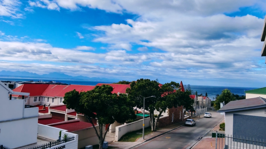 3 Bedroom Property for Sale in Mossel Bay Central Western Cape